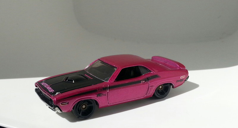 Illustration for article titled Detergent Lightbox Muscle Cars!